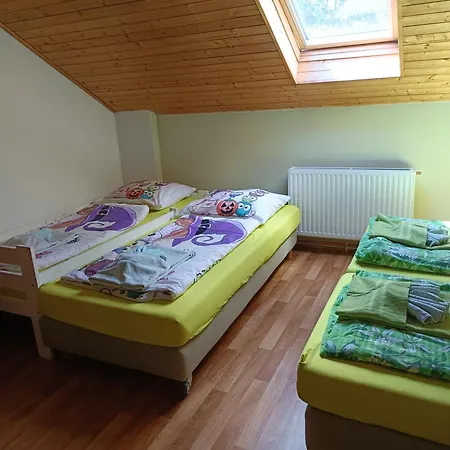 Carodejnicky Dvur Pensionat Biskoupky